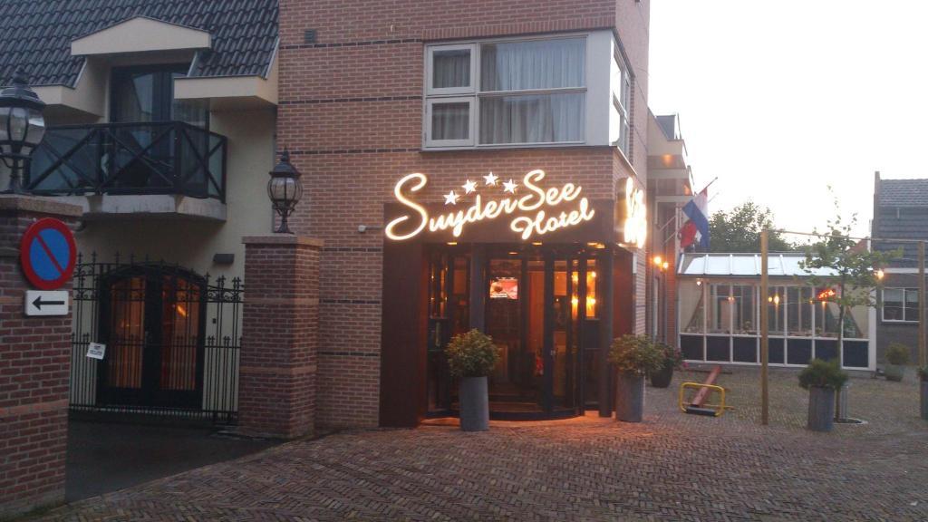 Suydersee Hotel Enkhuizen Bagian luar foto